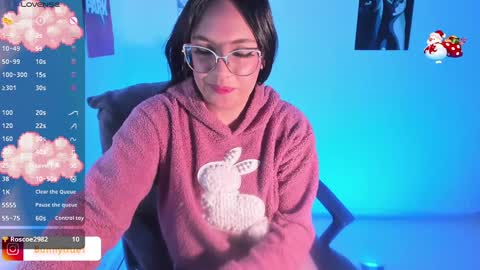 lauraohana online show from January 23, 7:40 pm