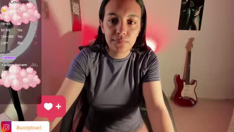 lauraohana online show from February 25, 9:09 am