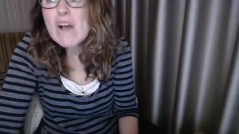 Lauraoven1 online show from November 23, 4:38 pm