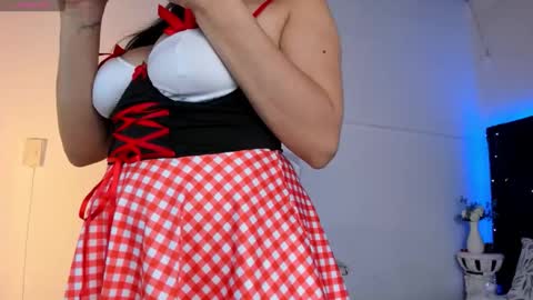 Lauren online show from September 11, 4:19 pm