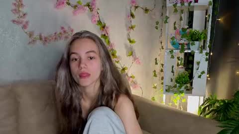 Lissa online show from June 10, 12:48 pm