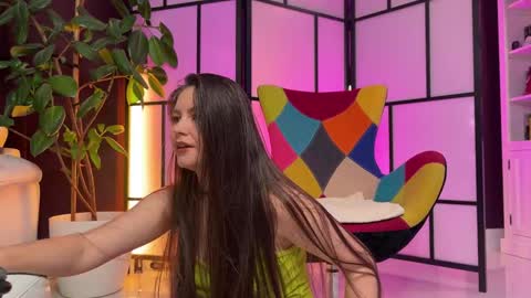 Lauren Brite online show from November 23, 5:05 am