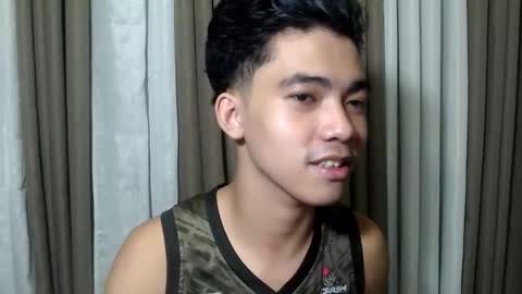 laurence_cuttieguyhere online show from March 8, 6:23 pm