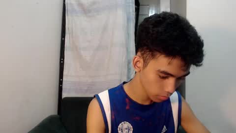 laurence_cuttieguyhere online show from July 12, 7:44 am