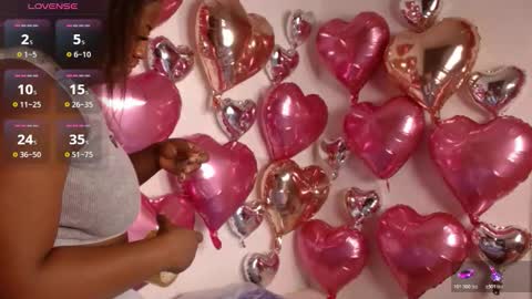 Lauren Gill online show from February 5, 9:29 pm