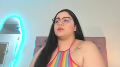laurenlaine online show from June 9, 3:23 pm
