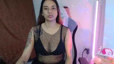 Lauren online show from February 26, 2:59 pm