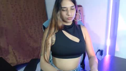 Lauren online show from January 17, 10:45 pm