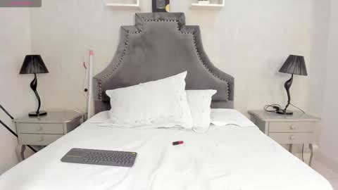 Lauren  online show from November 16, 3:36 pm