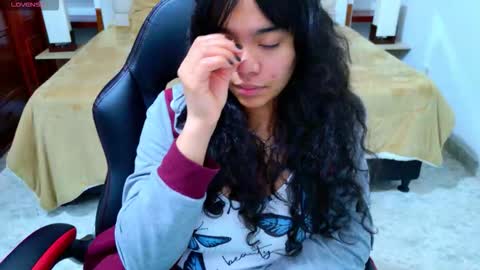 laurent online show from October 17, 4:05 am