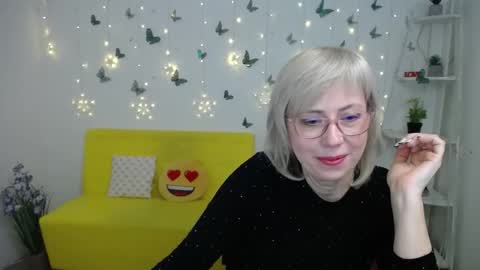 Lauren online show from February 21, 6:22 pm