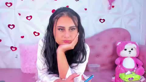  LaurynJeffers  online show from March 6, 5:33 pm