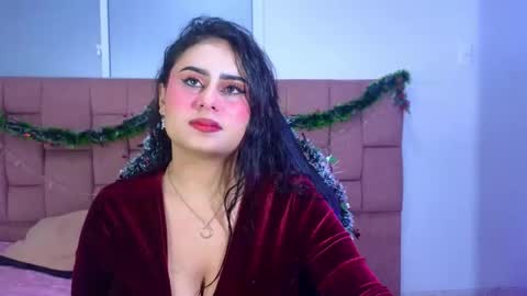  LaurynJeffers  online show from November 22, 5:50 am