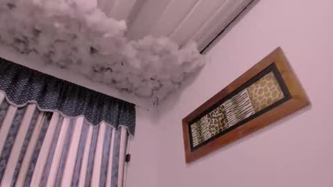 Lauu G online show from November 27, 10:56 am