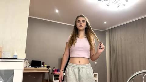 Alice online show from December 13, 9:21 pm