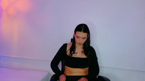 laya online show from October 28, 11:11 am