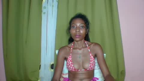 layannek online show from March 31, 2:23 am