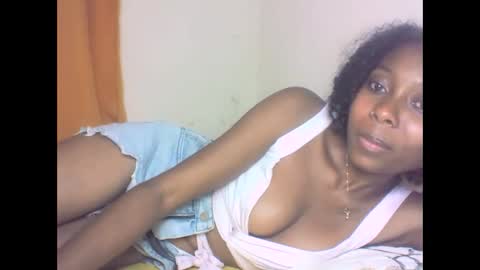 layannek online show from September 29, 10:36 am