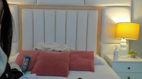 Lau online show from March 3, 7:10 pm