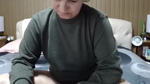 kelly online show from May 12, 11:25 pm