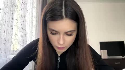 Rose online show from May 11, 2:45 pm