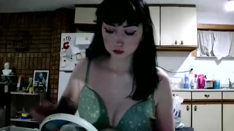 Layla Kills online show from October 29, 3:52 am