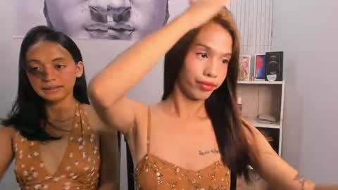 KATE AND SHAINA online show from July 27, 10:01 am