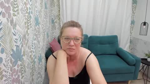 Lea online show from February 23, 8:06 am