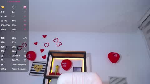 Snapshot of lea_velle chatting on March 8, 4:12 am Lea Velle online show from March 8, 4:12 am