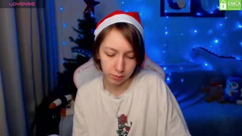 Snapshot of leah__gotty chatting on December 25, 2:13 pm Leah  Gotty online show from December 25, 2:13 pm