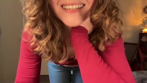 Leah Sparkles online show from February 17, 3:00 pm