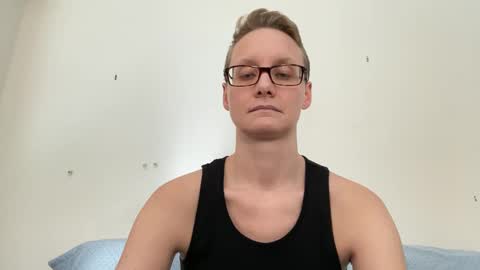 Lee online show from February 14, 5:03 pm