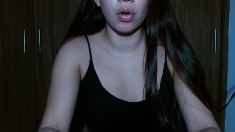 leanaalhub online show from January 12, 3:49 am