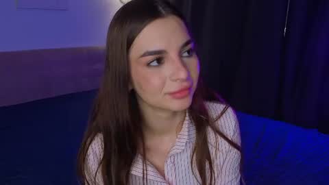 Sophie online show from June 15, 2:25 am