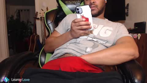 Learoy online show from February 13, 2:45 am