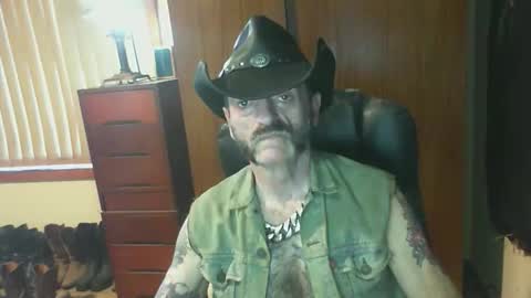 leathergreaser online show from March 5, 10:08 pm