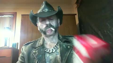 leathergreaser online show from May 15, 9:33 pm