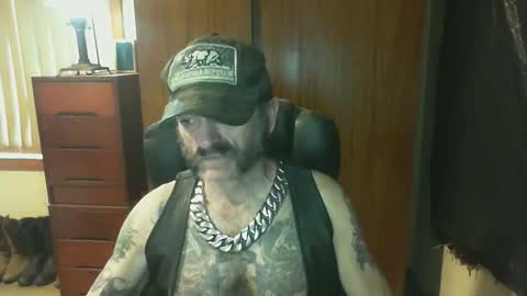 leathergreaser online show from February 2, 11:34 pm