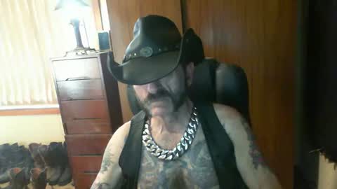 leathergreaser online show from March 14, 7:12 am