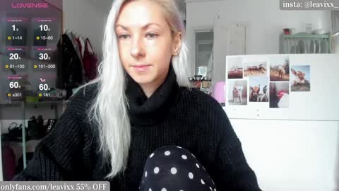 LeaVixx online show from December 12, 11:06 am