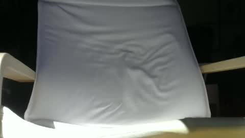 Snapshot of ledevil chatting on October 4, 12:58 pm ledevil online show from October 4, 12:58 pm