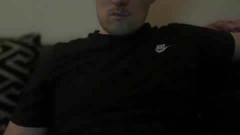 leedslad35 online show from December 8, 9:19 pm