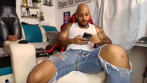 leenar_key online show from December 20, 12:45 pm