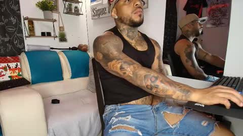 Snapshot of leenar_key chatting on September 27, 2:09 am leenar_key online show from September 27, 2:09 am