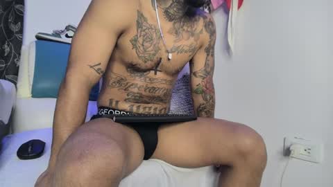 Snapshot of leenar_key chatting on February 4, 4:18 pm leenar_key online show from February 4, 4:18 pm