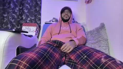 Snapshot of leenar_key chatting on March 7, 10:35 am leenar_key online show from March 7, 10:35 am