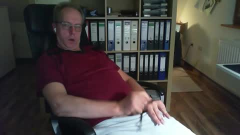 Dave online show from October 5, 8:27 pm