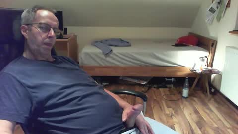 Dave online show from January 4, 1:42 am