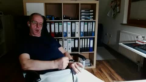 Dave online show from February 26, 10:35 pm