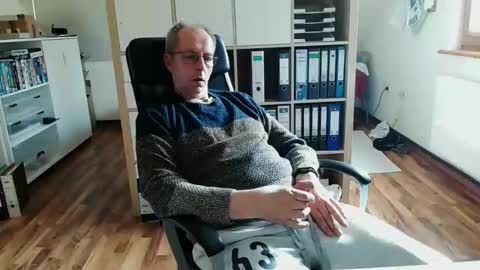Dave online show from May 12, 3:32 pm